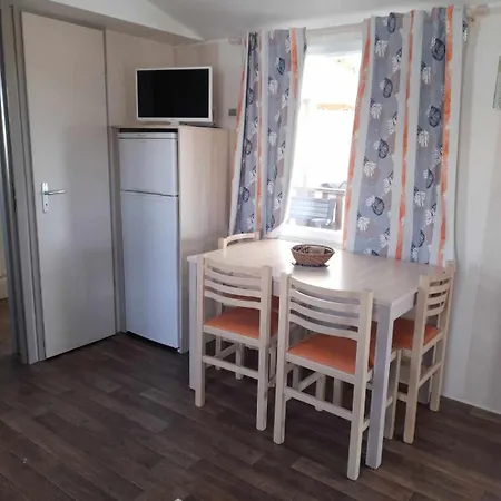 Kemping Mobilhomme 6places Avec Terrasse 32m2